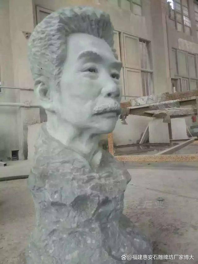 红色石雕：革命历史与现代审美的碰撞（多图欣赏）